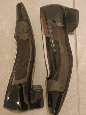 Milaneza pumps used, size 39, black with fabric
