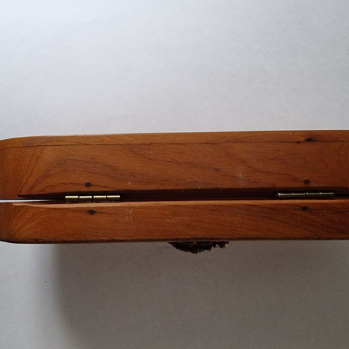 Wooden glasses case like new