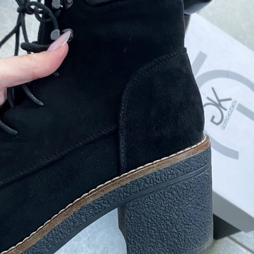 Black suede ankle boots with laces, like new
