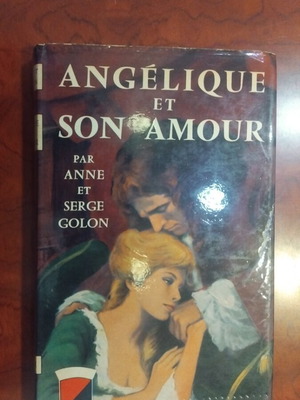 Angelique et son amour used French foreign literature book