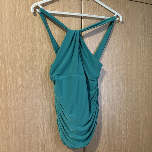 BSB green crisscross shoulder t-shirt size M like new