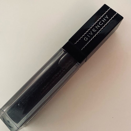 Givenchy lipgloss like new with glitter, opened