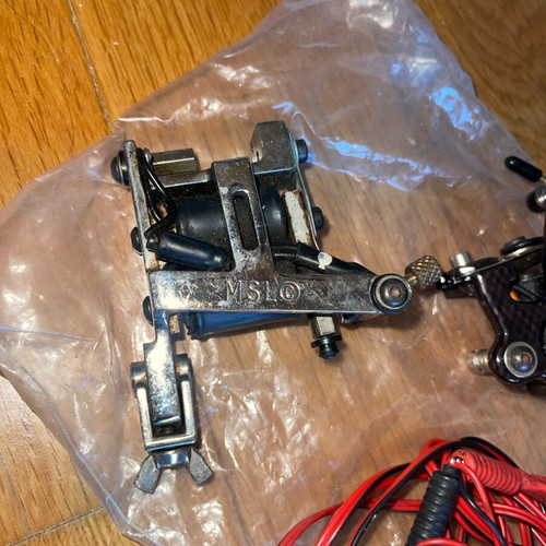 Tattoo kit like new with two tattoo motors, power supply and pedal