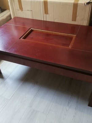 Coffee table used, solid wood with decorative glass 1.20×0.70×0.44 m