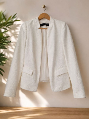 Zara women's blazer white.