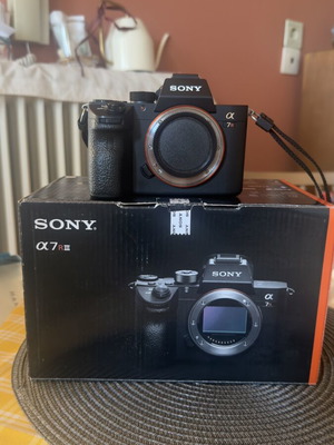 Sony a7R III Full Frame Mirrorless Camera new