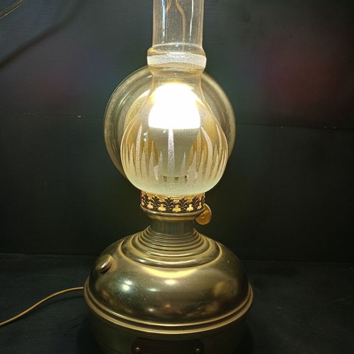 Vintage lamp like new