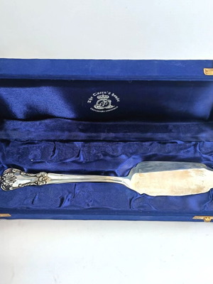 Vintage Silver-Plated Queens Pattern Serving Spatula Sheffield England New