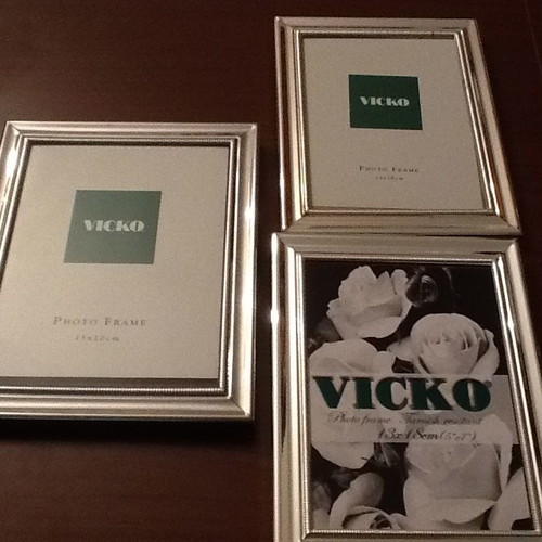 PHOTO FRAMES