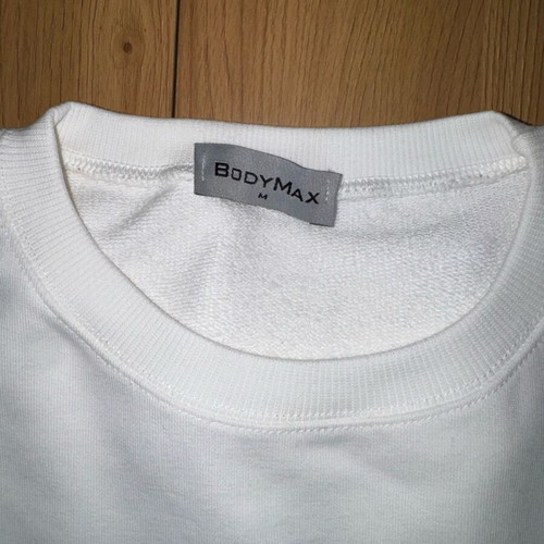 White Bodymax Sweater M like new