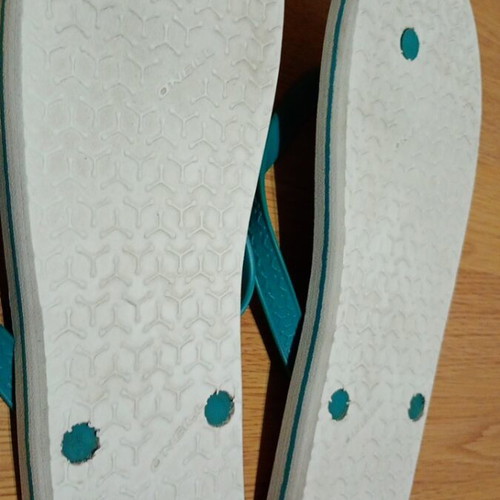 O'Neill flip flops like new, size 47-48, multicolor