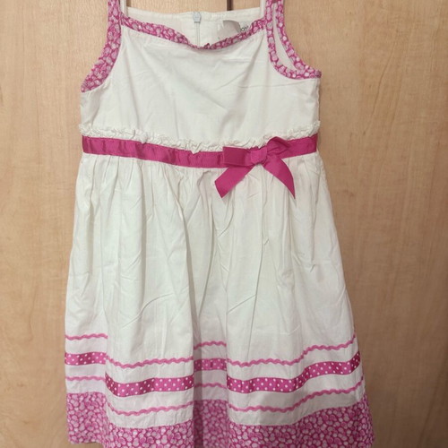 Girls' dress like new for 5-year-old girl