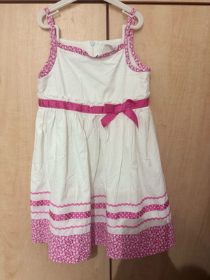 Girls' dress like new for 5-year-old girl