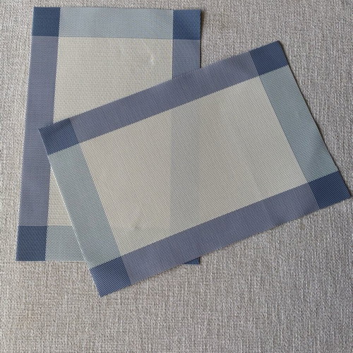 Modern quality placemats with mesh plastic texture 45x30 cm