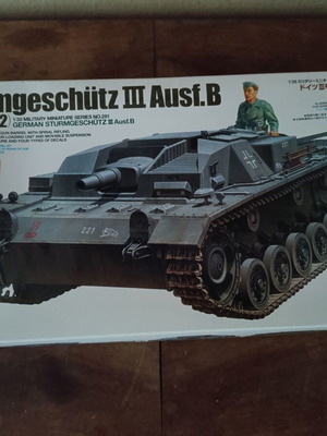 Tamiya Sturmgeschütz III Ausf. B στατικό μοντέλο άρματος 1:35