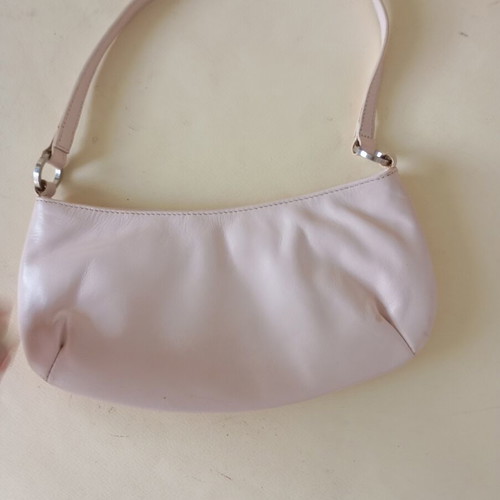 Leather shoulder bag like new, light pink 00s y2k
