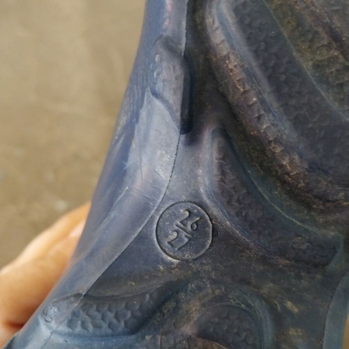 Quechua waterproof boots with fur lining like new, blue