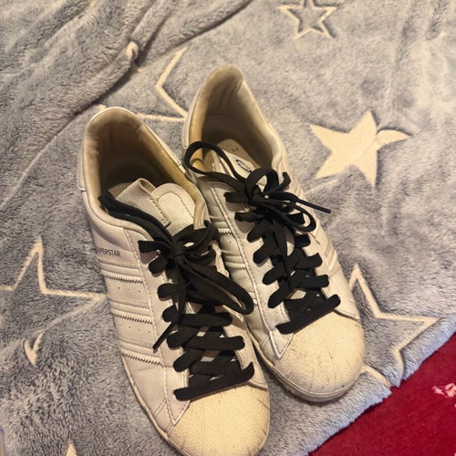 Adidas athletic shoes used, size 40, white