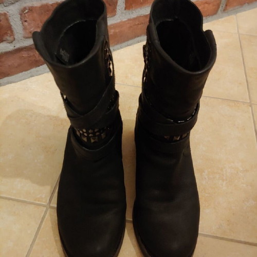 Vince Camuto leather ankle boots like new, size 38, black