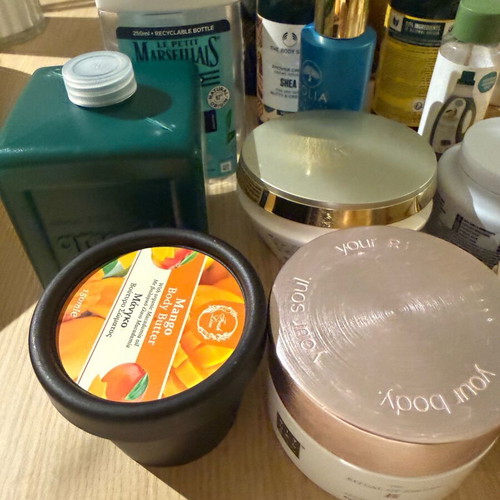 Empty plastic bottles and jars like new