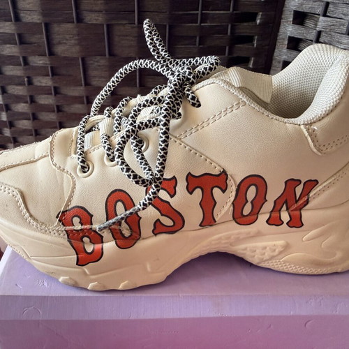 Children's Chunky Sneakers Boston Size 32 Like New Beige
