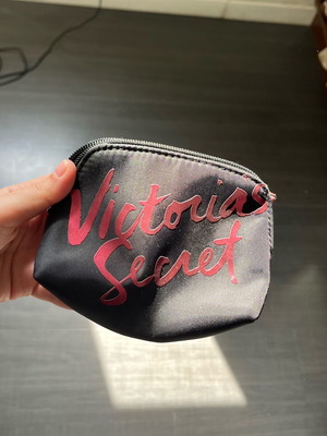 Victoria’s Secret μικρό πορτοφολάκι