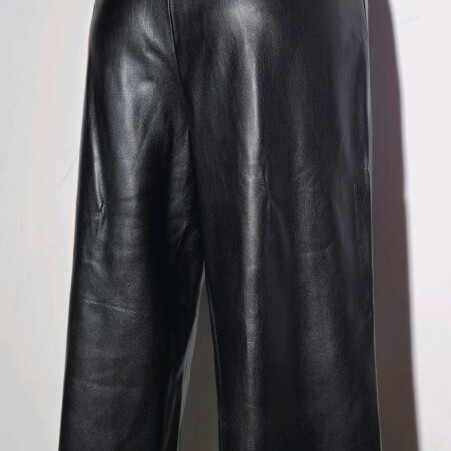 Zara pants made of quality faux leather new with tag, size XS/S