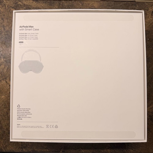 Apple AirPods Max new