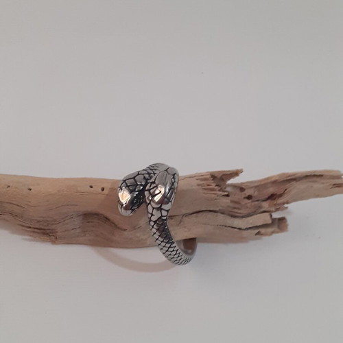 Et Nox Snake Ring like new, stainless steel