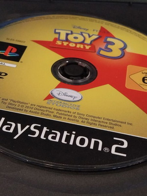 Toy Story 3 PS2 disc used with scratches