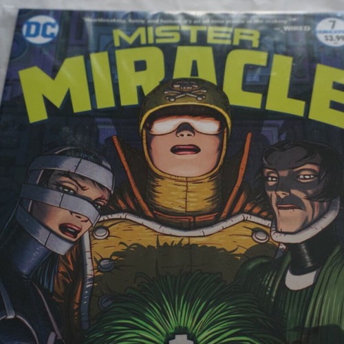 Mister Miracle issue 7 like new