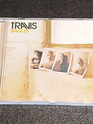 Travis Singles CD Compilation 2004 like new, Rock