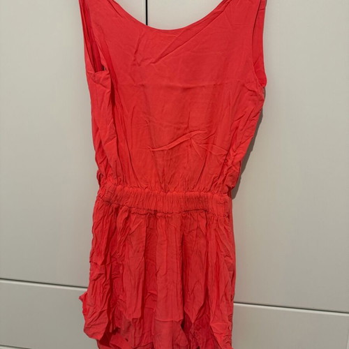 Reginas One-Piece Shorts Romper like new, red and pink, onesize