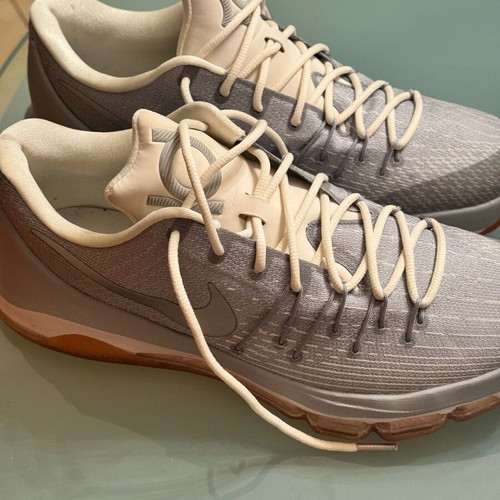 Nike KD 8 shoes like new, athletic, size 46, white and grey