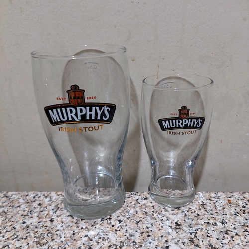 Murphys beer glass set like new, pint 500 and 250 ml