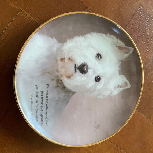 Danbury Mint collectible plates, 4 pieces in excellent condition