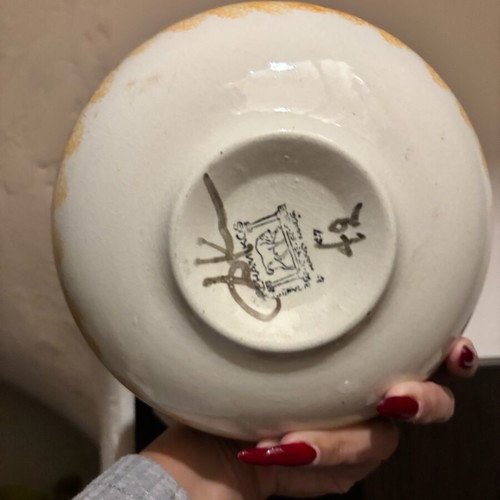Ceramic bowl used with folk pattern