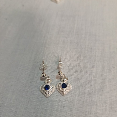 Silver jewelry set with necklace and earrings, new