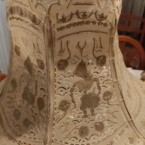 Porcelain Asian Art Japanese Lamp like new, large 80cm height
