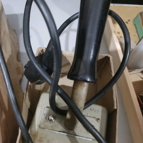 Vintage electric paint stripper used with box and manual