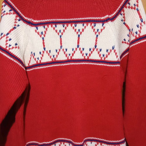 Vintage pullover like new, red with patterns, size M