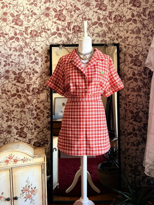 Karavan Vintage-Vibe Two-Piece Set like new, red and white