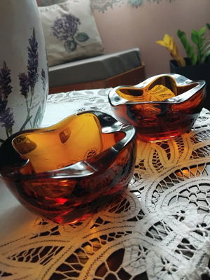 Murano ashtrays pair like new