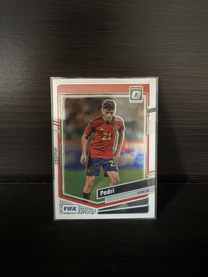 Pedri #117 Panini Donruss 2023-24 Optic Holo Prizm card like new