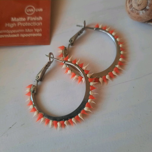 Vintage earrings orange and white like new