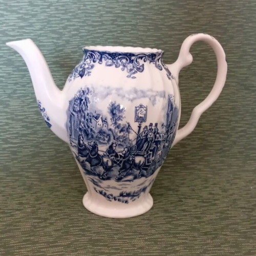 Vintage English teapot without lid, like new