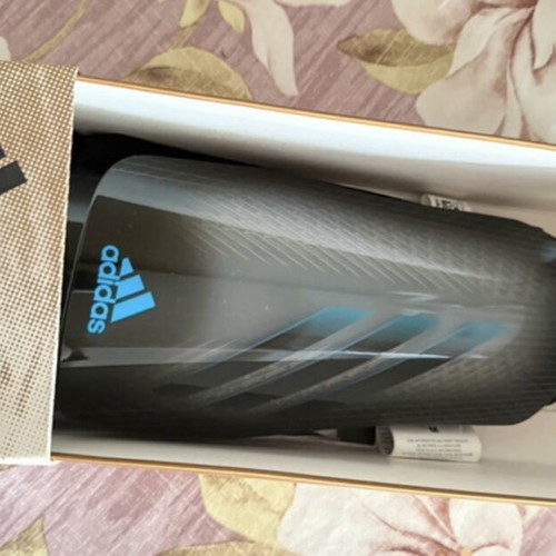 Football shinguards with box, unused