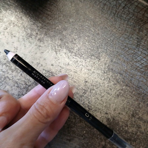 Radiant eye pencil black like new