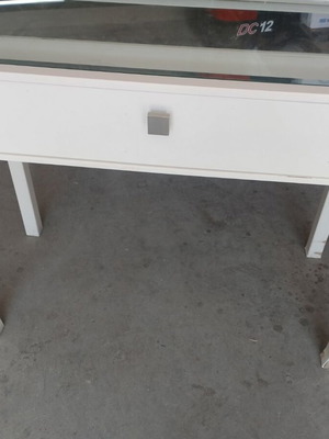 Jewelry box used for professional use, white