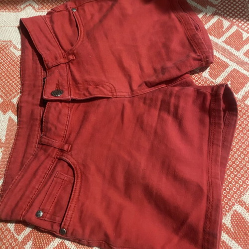 Shorts like new, size M 38 10, red